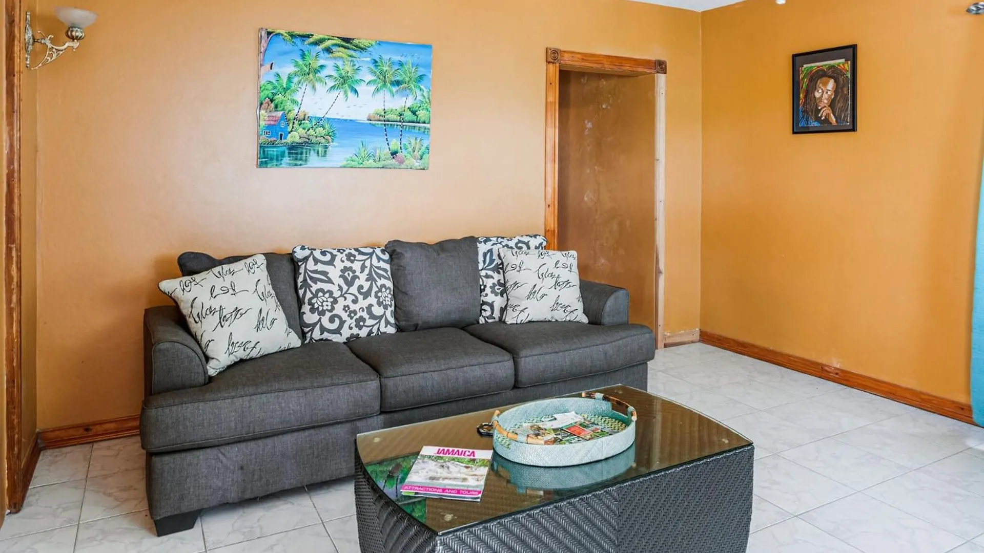 Yanceylargo-6Br Two-Story Estate With Mountain Views Villa Montego Bay