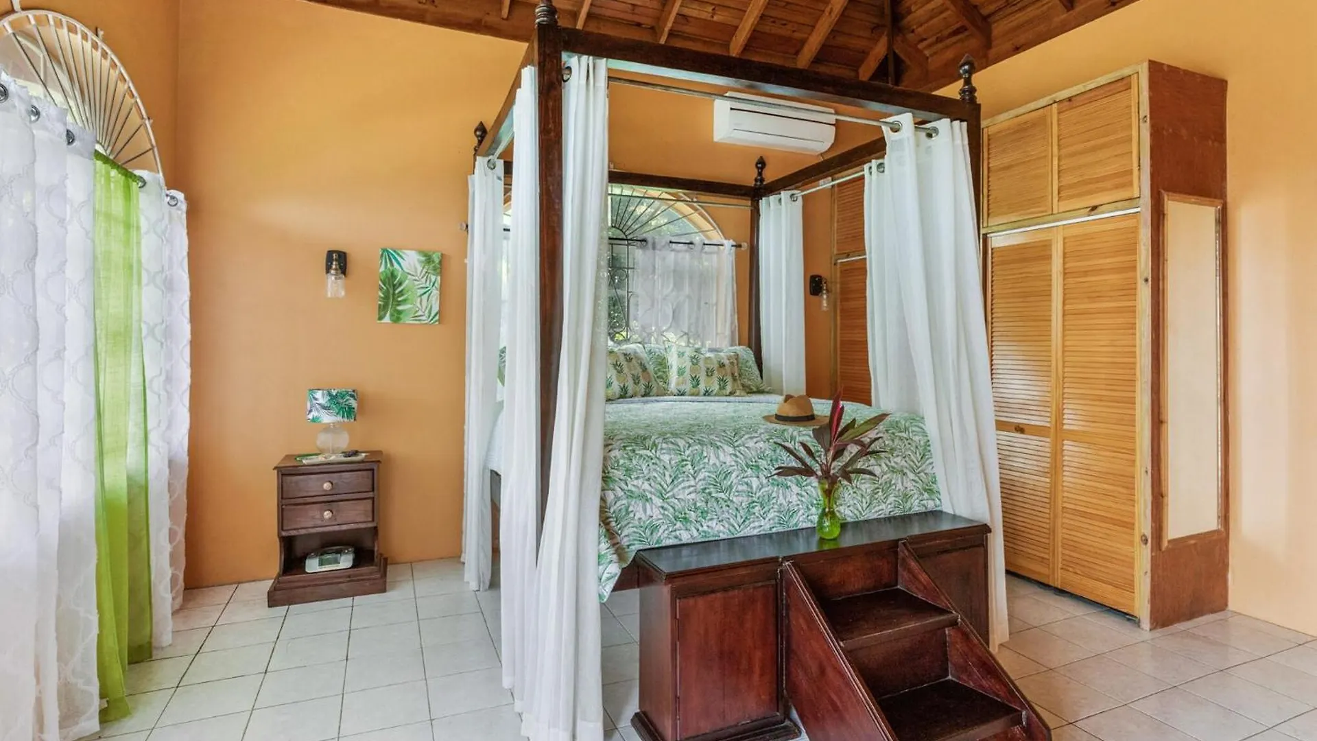 Yanceylargo-6Br Two-Story Estate With Mountain Views Villa Montego Bay